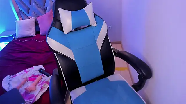 Julietta01 online show from 27, 11, 2025