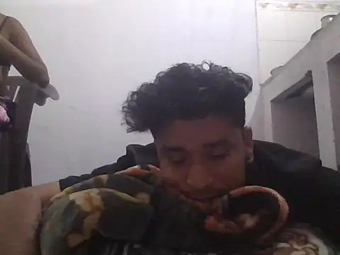 chocolate girl 01 online show from 31, 10, 2025