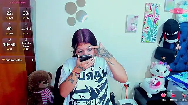 Emma boo online show from 13, 11, 2025