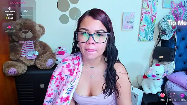 Emma boo online show from 12, 1, 2026