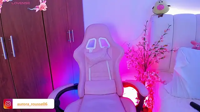 aurora rousse online show from 14, 2, 2026