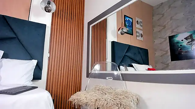 Ivy Spicy online show from 16, 3, 2026