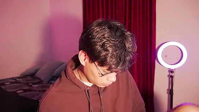 estmonnn online show from 9, 4, 2026