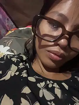 hottiebabe23 online show from 20, 12, 2025