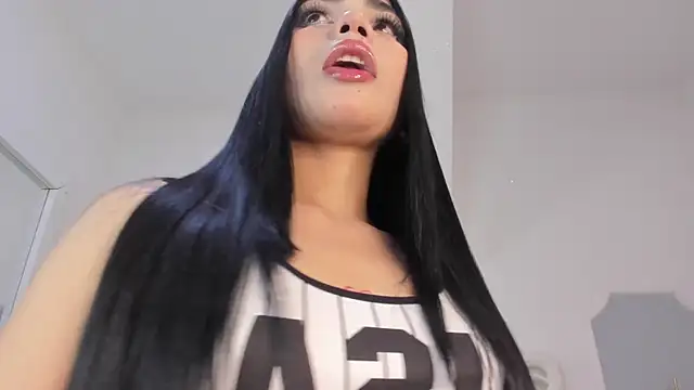 roxana scott1 online show from 8, 4, 2026