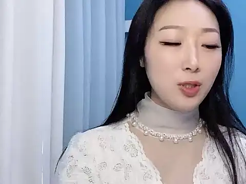 ella55-- online show from 11, 11, 2025