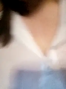 julybe online show from 28, 3, 2026