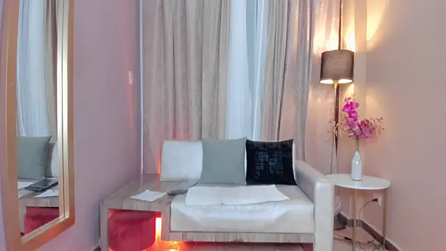 HannaaWells online show from 27, 11, 2025