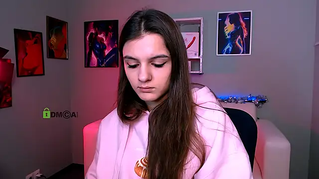 lisa dark  online show from 16, 1, 2026