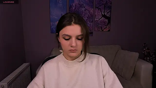 lisa dark  online show from 19, 1, 2026