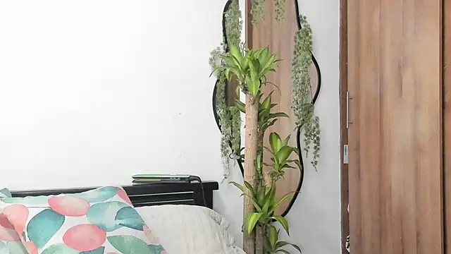 MailynAndNick online show from 17, 3, 2026