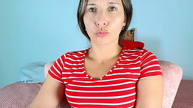 alana pink95 online show from 27, 3, 2026