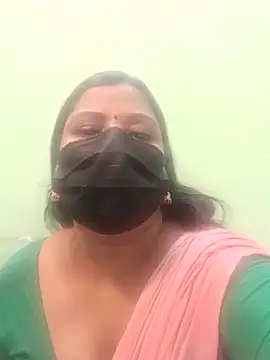 Snapshot of tamil_Nithya_J chatting on 24, 4, 2026 tamil Nithya J online show from 24, 4, 2026
