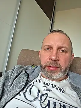 Snapshot of ghost430000 chatting on 2, 11, 2025 ghost430000 online show from 2, 11, 2025