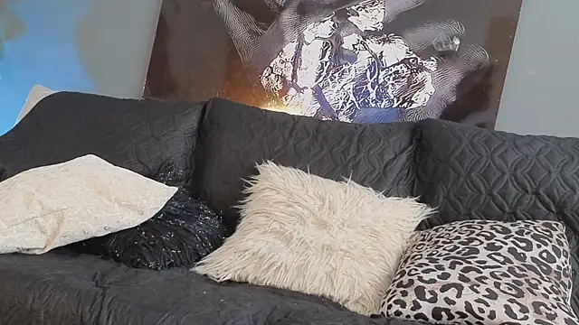 candyjhons online show from 5, 11, 2025