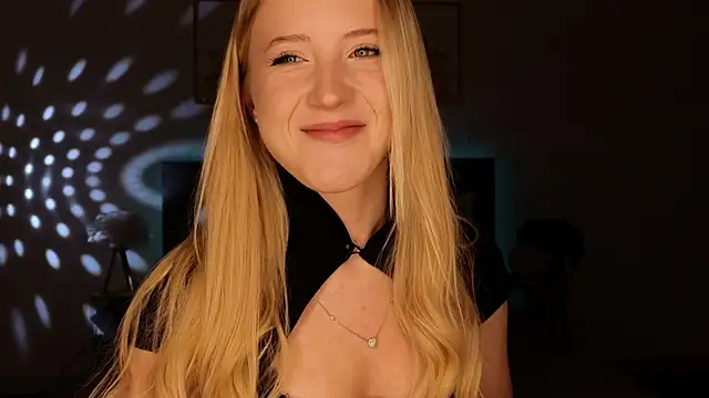 Snapshot of adele_armass chatting on 11, 6, 2026 adele armass online show from 11, 6, 2026
