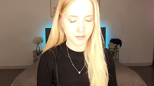 Snapshot of adele_armass chatting on 26, 6, 2026 adele armass online show from 26, 6, 2026