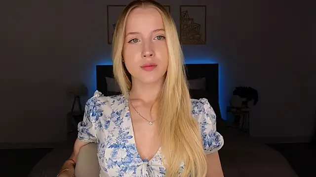 Snapshot of adele_armass chatting on 15, 7, 2026 adele armass online show from 15, 7, 2026