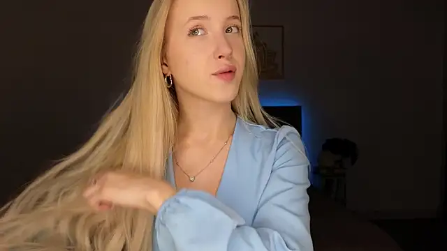 Snapshot of adele_armass chatting on 26, 7, 2026 adele armass online show from 26, 7, 2026