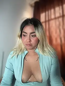 Elina Hills online show from 8, 4, 2026