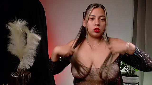 Zara Nova online show from 16, 4, 2026