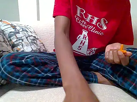 Snapshot of Petite_baby5 chatting on 6, 5, 2026 Petite baby5 online show from 6, 5, 2026