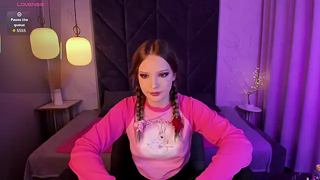 Iris Fresh online show from 7, 11, 2025