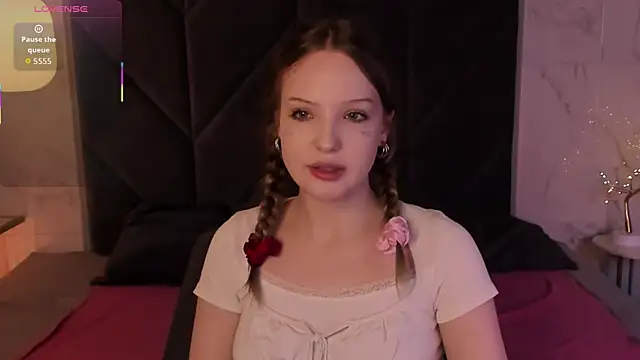 Iris Fresh online show from 28, 11, 2025