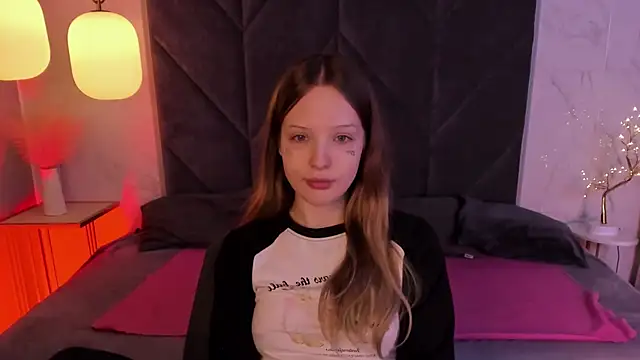 Iris Fresh online show from 5, 12, 2025