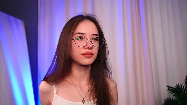 tinyanie online show from 12, 11, 2025