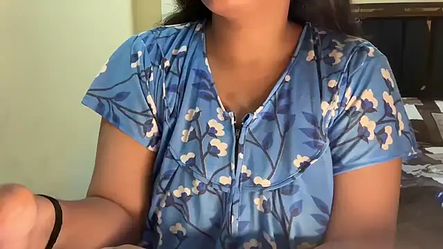 Snapshot of Shilpa_7 chatting on 7, 6, 2026 Shilpa 7 online show from 7, 6, 2026