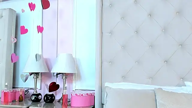 Snapshot of scarlett_leblanc_ chatting on 15, 7, 2026 scarlett leblanc online show from 15, 7, 2026