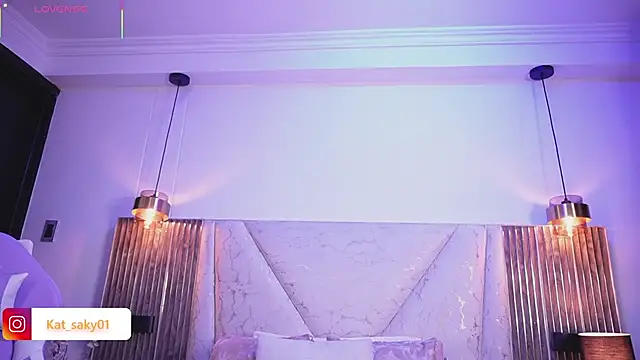 Kat Saky online show from 21, 4, 2026