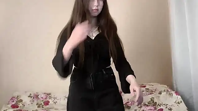 Monibronce online show from 5, 11, 2025