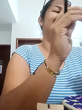 Samaraa Lee online show from 14, 11, 2025