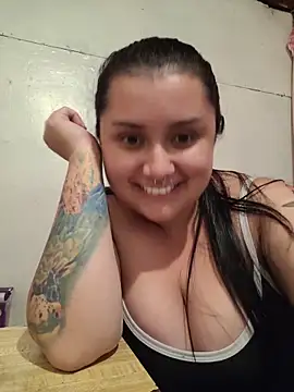 Snapshot of CurvyNoir chatting on 13, 5, 2026 CurvyNoir online show from 13, 5, 2026