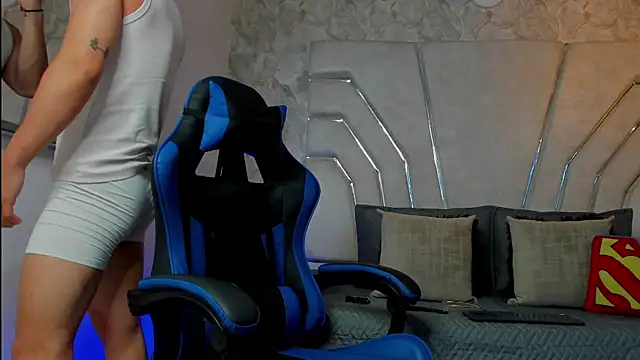 Snapshot of MAXTHOMSON chatting on 21, 2, 2026 MAXTHOMSON online show from 21, 2, 2026