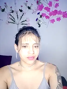 BellaChiquis  online show from 26, 11, 2025