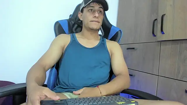 dorman boy online show from 23, 12, 2025