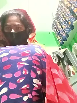 Snapshot of Rsr-1 chatting on 19, 12, 2025 Rsr-1 online show from 19, 12, 2025