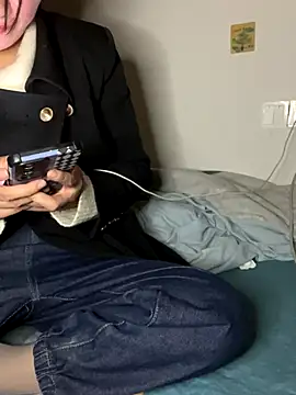 daaqnn online show from 28, 11, 2025