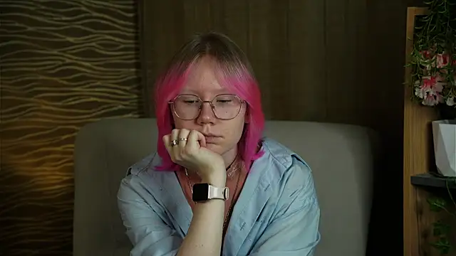 HanVertz online show from 2, 11, 2025