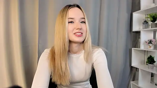 EveMcclearen online show from 1, 11, 2025