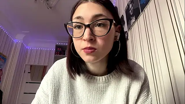 Snapshot of CharitaTafel chatting on 2, 11, 2025 CharitaTafel online show from 2, 11, 2025