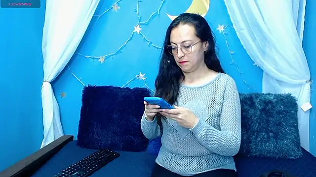 Lauryn Jones online show from 19, 2, 2026