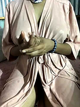 mcdeeXo online show from 7, 11, 2025