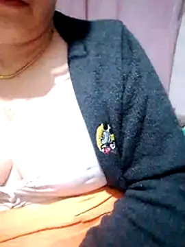 small-house123 online show from 19, 12, 2025