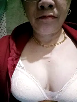 small-house123 online show from 28, 2, 2026