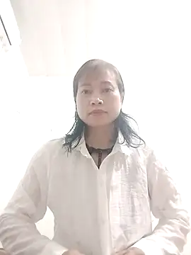 Kiuwi-omao online show from 6, 11, 2025