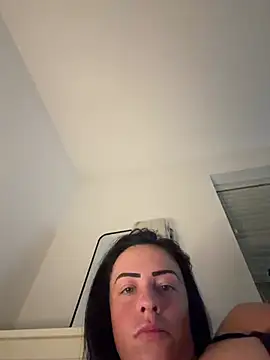 Snapshot of Bethrae25 chatting on 15, 7, 2026 Bethrae25 online show from 15, 7, 2026